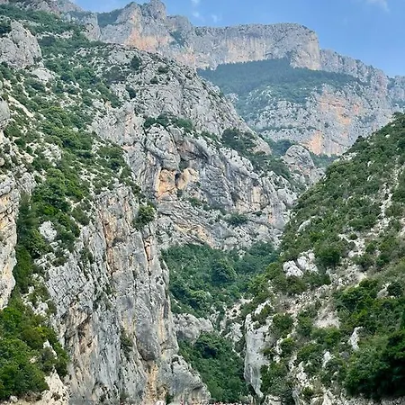 - Les Bains Greoux-les-Bains