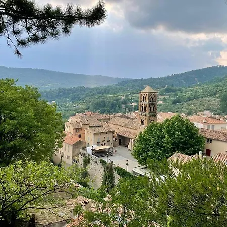 - Les Bains